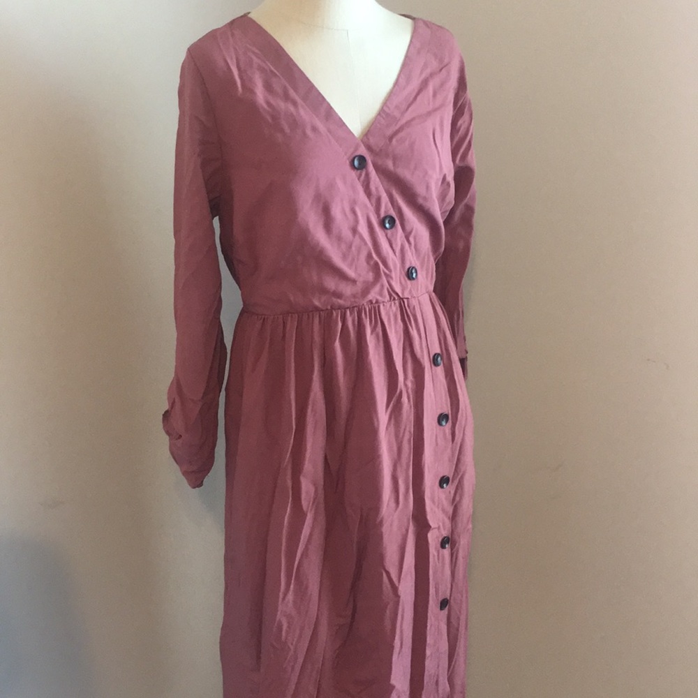 NWOT dress with buttons